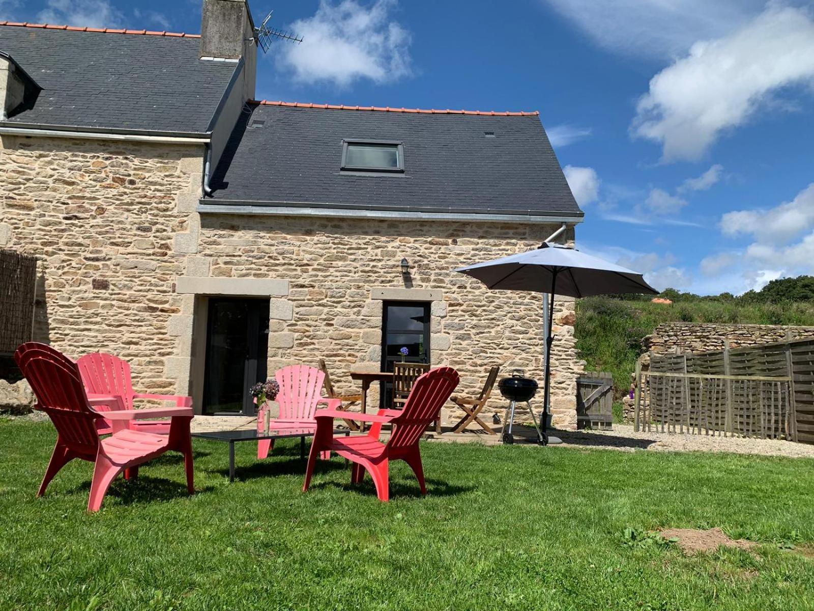 Les Ecuries Du Nevez Villa Ploneour-Lanvern Exterior photo